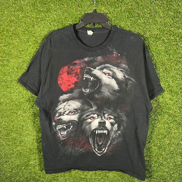 Gildan Other - Gildan Heavy Cotton XL Wolf Pack Full Moon Graphic T Shirt Y2K VTG AOP